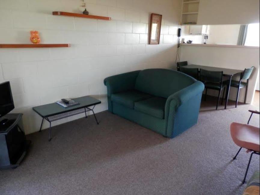 Pukenui Lodge Motel Exterior photo
